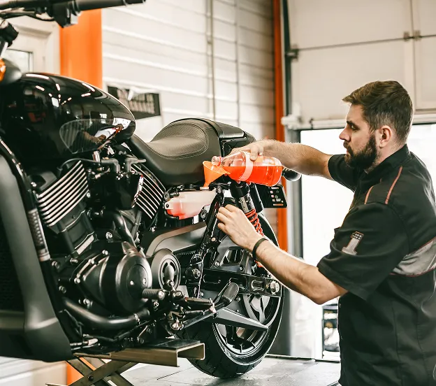 entretien moto à Suresnes près de Nanterre et de Boulogne-Billancourt en Hauts-de-Seine 92